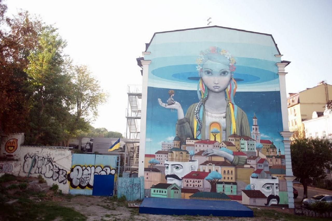 Podil Apart Near Poschtova Square History Center Kiev Bagian luar foto